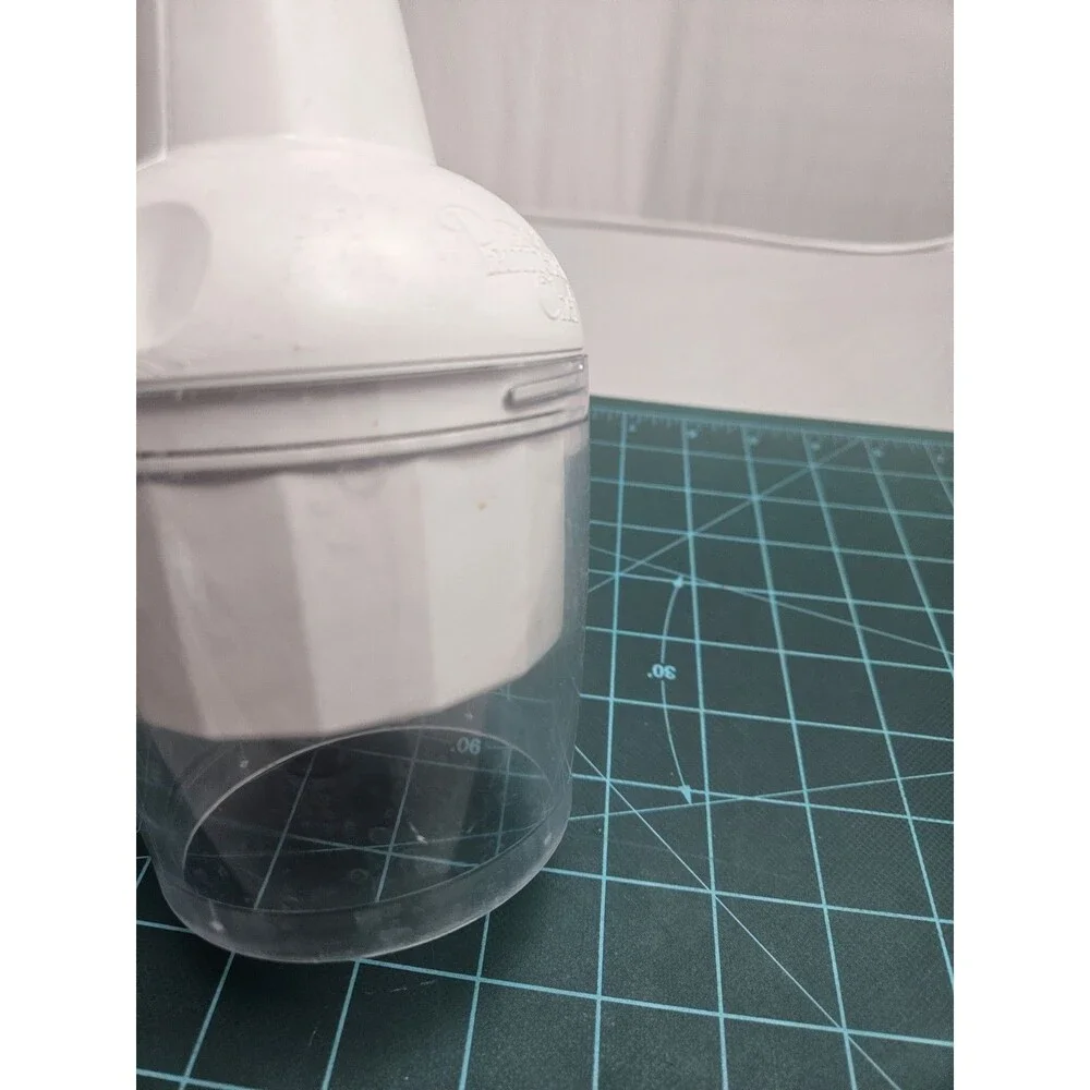 Pampered Chef #2585 Manual Food Chopper Garlic Chopper No Base